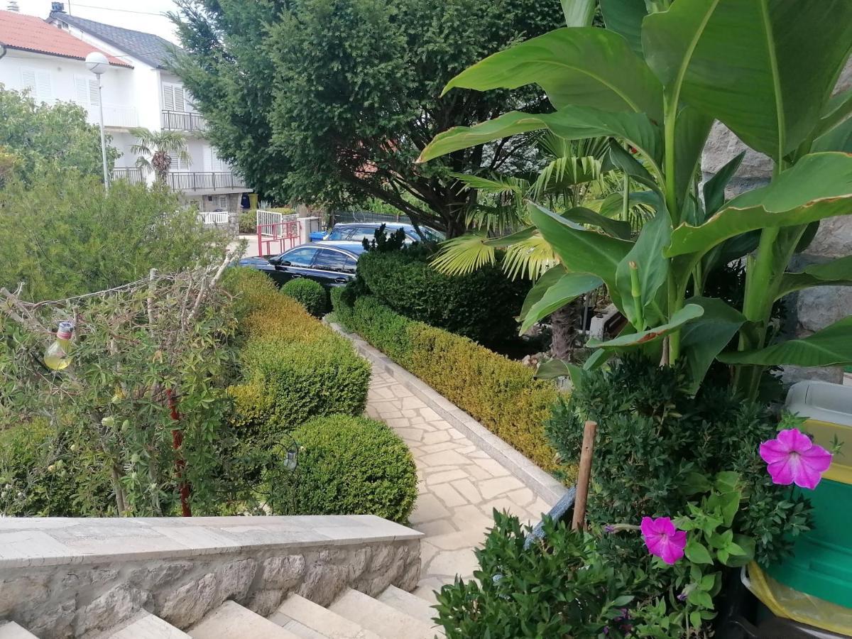 Apartments With A Parking Space Njivice, Krk - 5320 Exterior foto