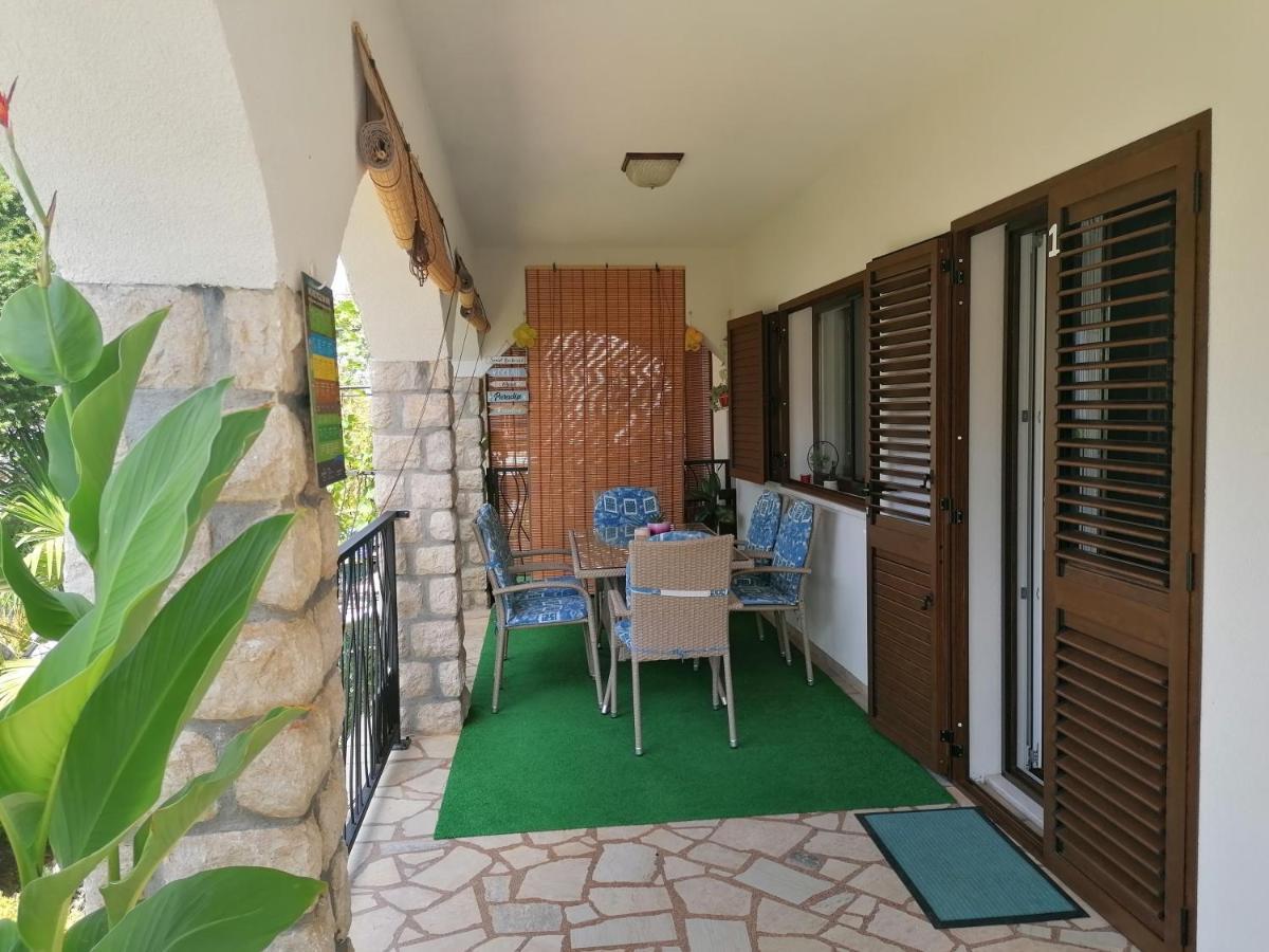 Apartments With A Parking Space Njivice, Krk - 5320 Exterior foto